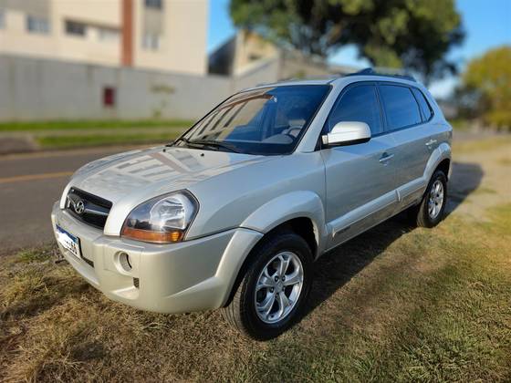HYUNDAI TUCSON 2.0 MPFI GL 16V 142CV 2WD GASOLINA 4P MANUAL
